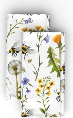 Cloth Napkins: Bees And Wildflowers On White Cloth Napkin, Longleaf Sateen Grand, Multicolor