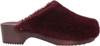 FIGURE DECORATIVE Mules & Clogs Burgundy