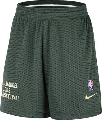 Milwaukee Bucks Men's NBA Mesh Shorts in Green