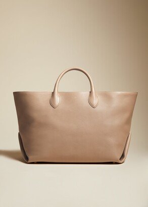 The Medium Amelia Tote in Taupe Pebbled Leather