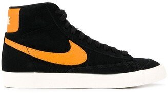 Blazer Mid '77 Black/Orange sneakers