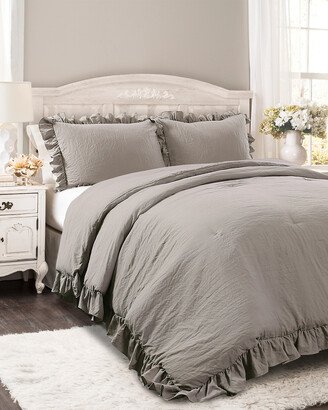 Reyna Comforter Set