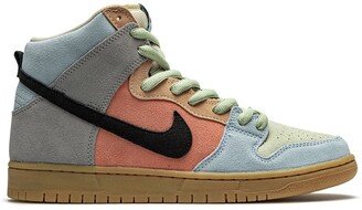 SB Dunk High Spectrum sneakers