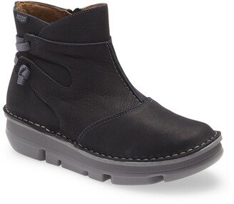 On Foot Water Repellent Winter Boot