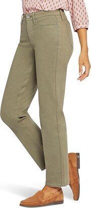 Petite Relaxed Slender in Avocado (Avocado) Women's Jeans