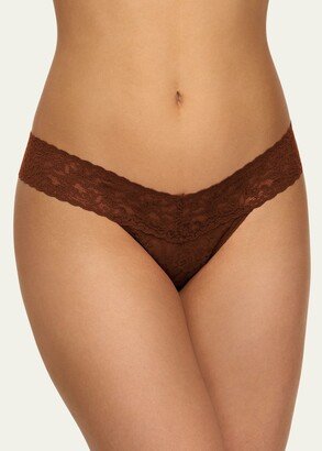 Signature Lace Low-Rise Thong-AA