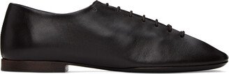 Black Flat Derbys