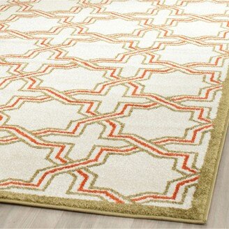 Amherst Ivory and Light Green 4' x 6' Area Rug