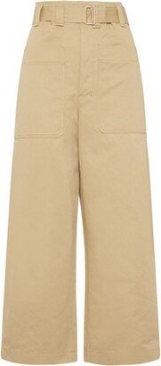 Short belted pants