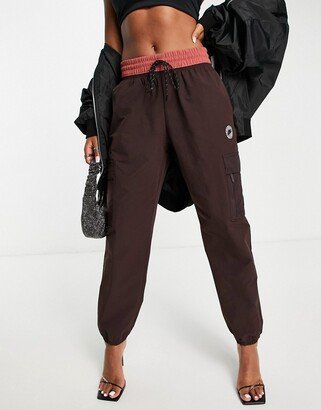 Sports Utility woven cargo pants in brown