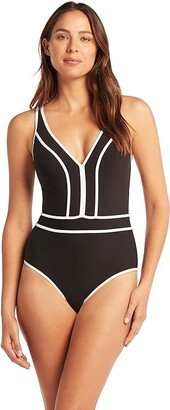 Elite Spliced Multifit One-Piece (Black) Women's Swimsuits One Piece