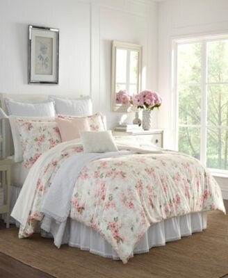 Wisteria Comforter Sets