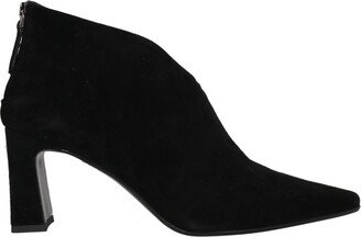 NICOLE BONNET Paris Ankle Boots Black