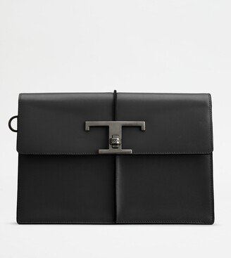 T Timeless Clutch Bag in Leather