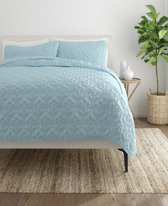 Home Collection Premium Ultra Soft Damask Pattern Quilted Coverlet Set, Twin