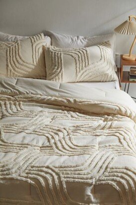 Swirling Lines Tufted Comforter