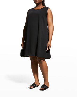 Plus Size Sleeveless Crepe Dress