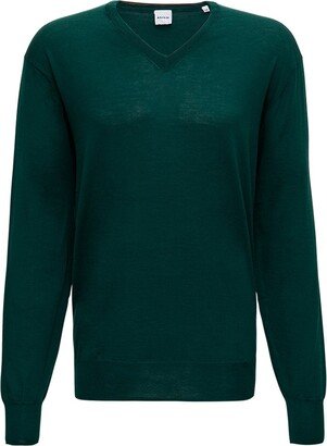 Long-Sleeved Green Wool Sweater