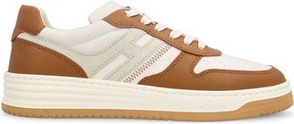 H630 Panelled Low-Top Sneakers