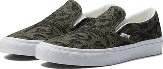 Classic Slip-On (Skull Tapestry Grape Leaf/True White) Skate Shoes