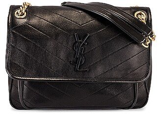 Medium Niki Chain Bag in Black