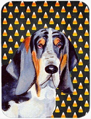 LH9068LCB Basset Hound Candy Corn Halloween Portrait Glass Cutting Board