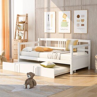 Twin Size Wooden Daybed in White with Twin Size Trundle