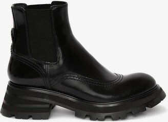 Women's Wander Chelsea Boot In Black