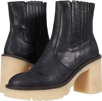 James Chelsea Boot (Black) Women's Shoes