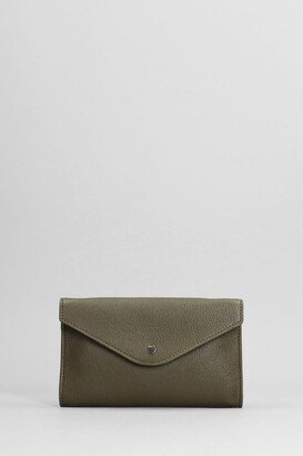 Enveloppe Continenta Shoulder Bag In Green Leather
