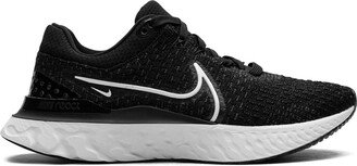 React Infinity Run Black/White sneakers