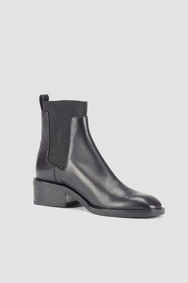 Alexa 40MM Chelsea Boots in BLACK