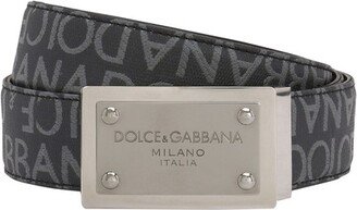 Coated jacquard belt with logo tag