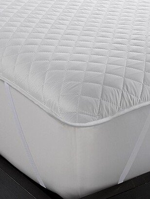 Ella Jayne Home Classic Quilted Mattress Protector