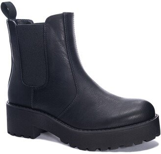 Montana Lug Sole Chelsea Boot