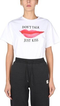 Just Kiss Print T-Shirt