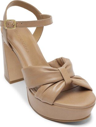 BERNARDO FOOTWEAR Veronika Platform Sandal