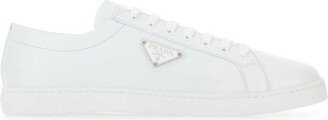 Logo Plaque Low-Top Sneakers-AD