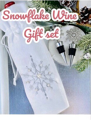 Silver Snowflake Wine Bottle Stopper & Winter White Luxe Velvet Bag Two Piece Gift Set Wine Gifts Wedding Bridal Christmas Holidays