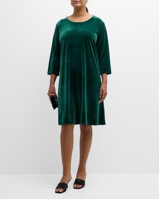 Plus Size Round-Neck 3/4-Sleeve A-Line Stretch-Velvet Dress