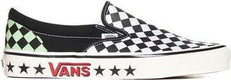 Classic 98 DX Checkerboard Printed Sneakers