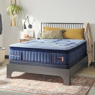 Stearns & Foster® Lux Hybrid Collection Firm Queen Mattress