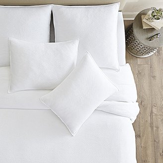 Signature Diamond Matelasse Coverlet White Full