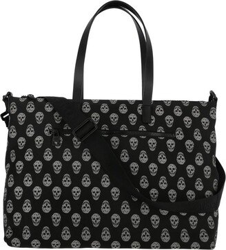 Allover Skull Printed Zipped Tote Bag