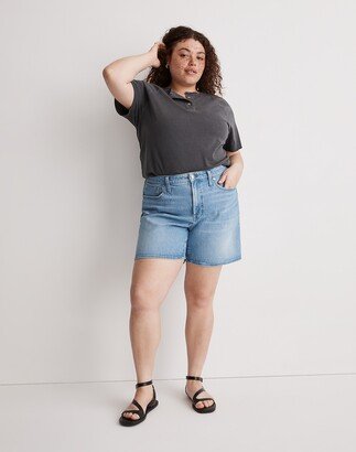 The Plus Curvy Perfect Vintage Mid-Length Jean Short in Wainfleet Wash