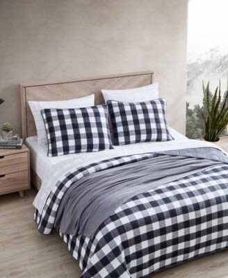 Closeout Lakehouse Quilt Sets