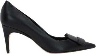 SR1 Pointed-Toe Pumps