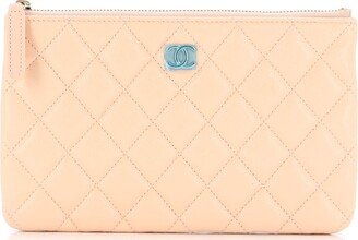 Classic O Case Pouch Quilted Caviar Small