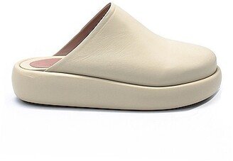 Ilio Smeraldo x Kate Young Clog in Cream