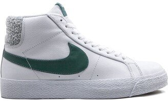 SB Zoom Blazer Mid Pemium 